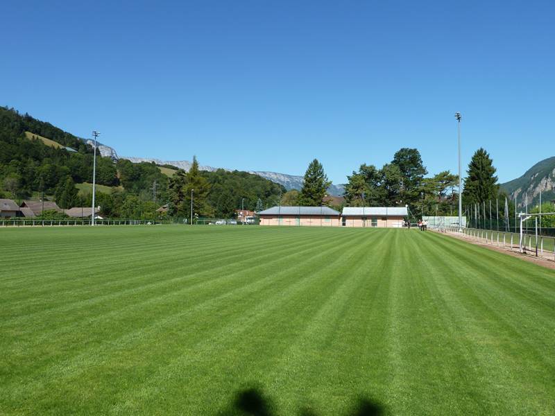 Transformation stabilisé en terrain de football en herbe